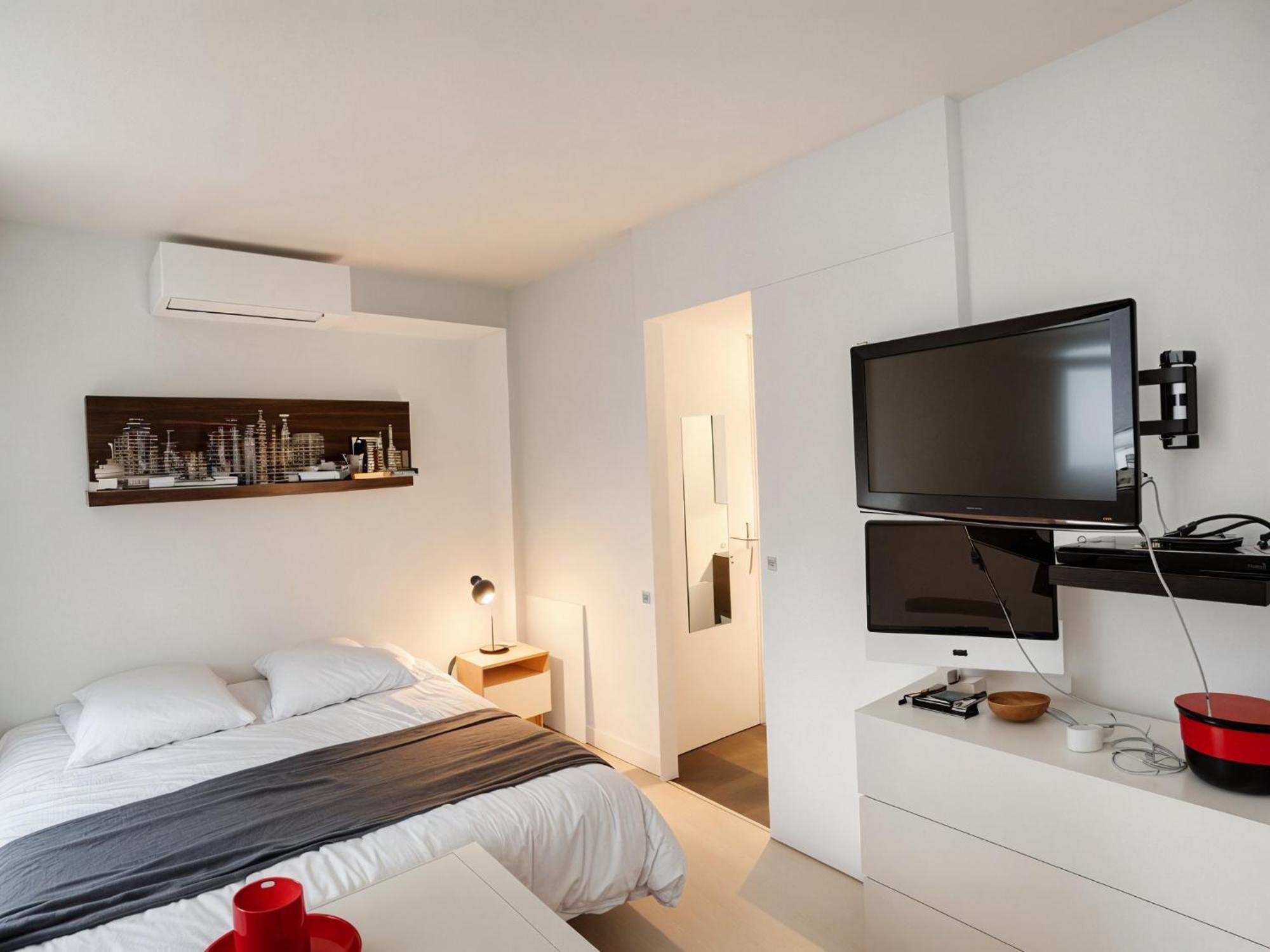 Frgk Fr - Surcouf "Palm Beach " Cannes Extérieur photo